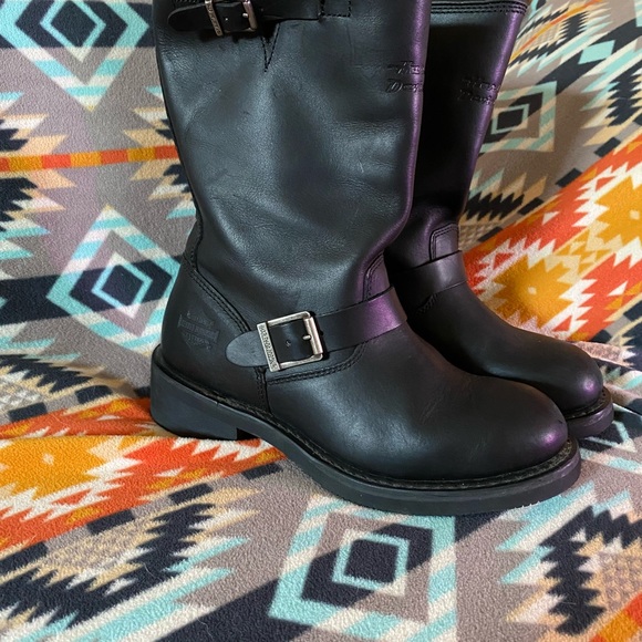 Heavy leather women’s Harley f-ing Davidson engineer riding boots! Great deal. - Picture 4 of 7